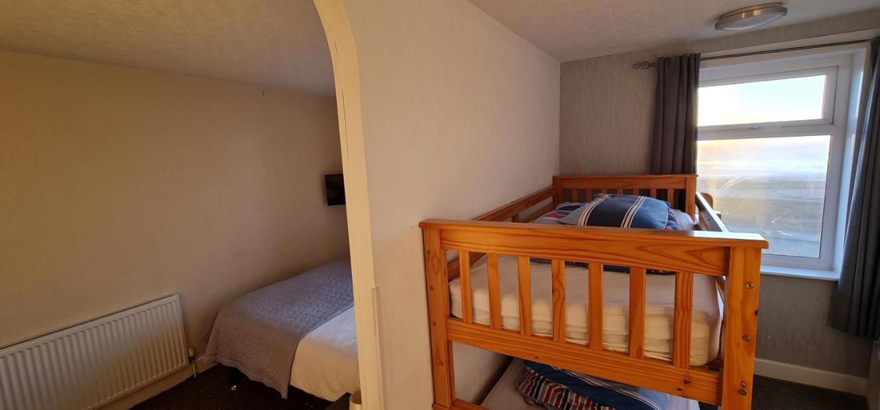 Ocean Bay Hotel Blackpool Buitenkant foto
