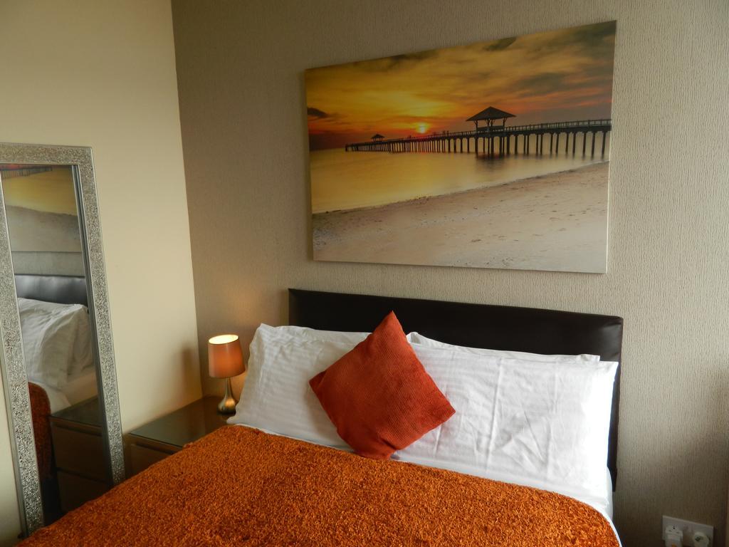Ocean Bay Hotel Blackpool Buitenkant foto