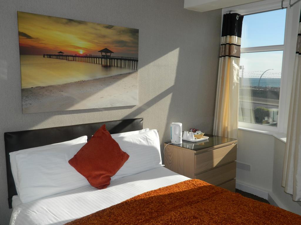 Ocean Bay Hotel Blackpool Buitenkant foto