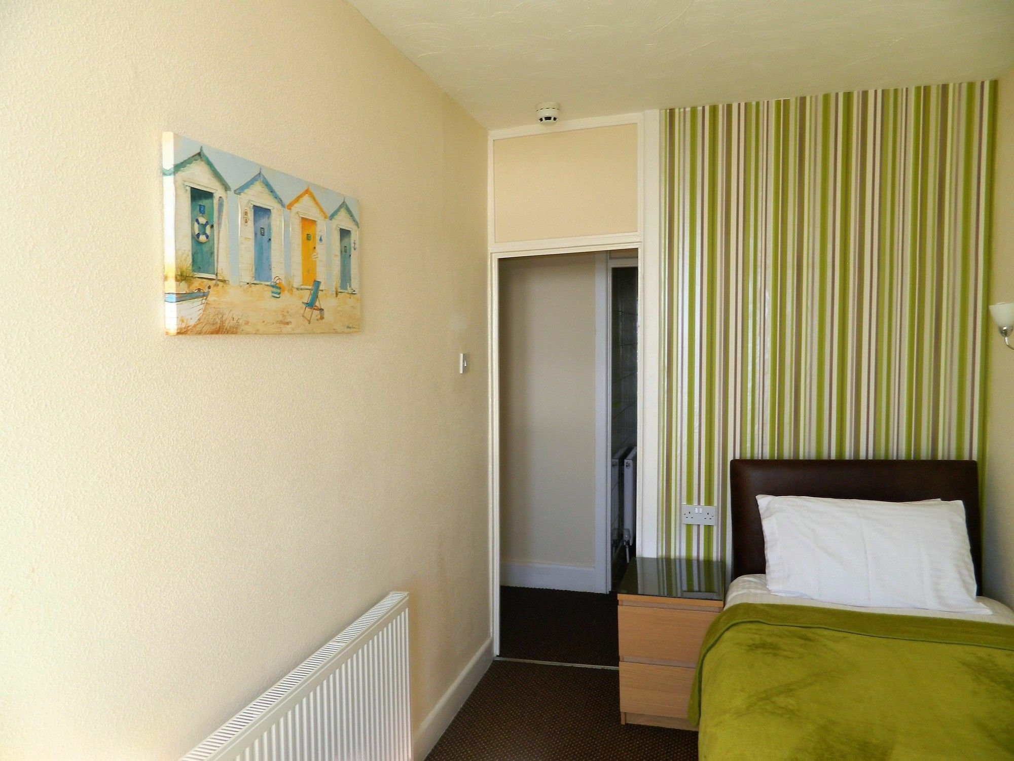 Ocean Bay Hotel Blackpool Buitenkant foto